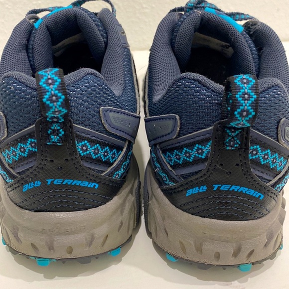 New Balance Women's WT410v5 Cushioning Trail Running Shoe Gray and Teal Size 6.5 - Picture 3 of 9